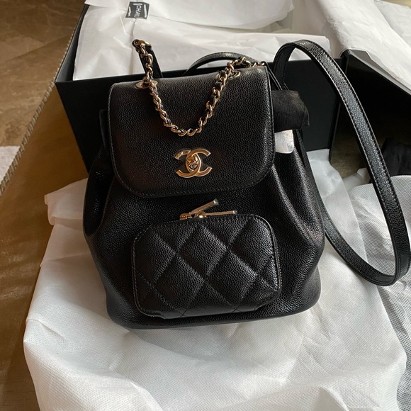 2022 CHANEL small backpack - Picture 2 of 10